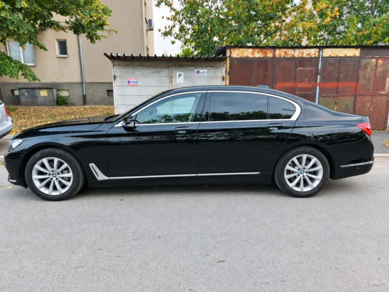 BMW 740
