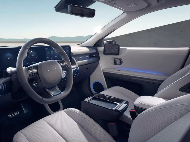 hyundai ioniq 5 interior 2024 interior image4x3